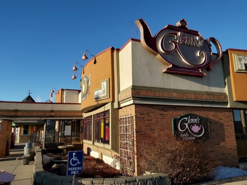 Glenn's Family Restaurant in Red Deer Alberta