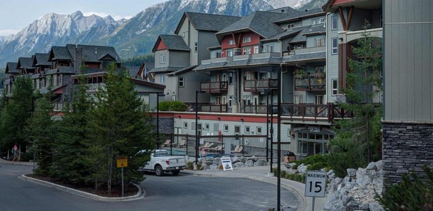 Lodges at Canmore Hotel in Canmore Alberta